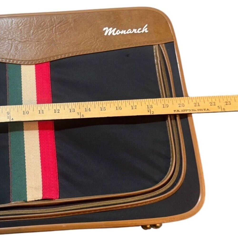 Vintage Monarch Faux Leather Traveling Bag Luggage Carry‎ On See Photo Damage - Picture 3 of 9